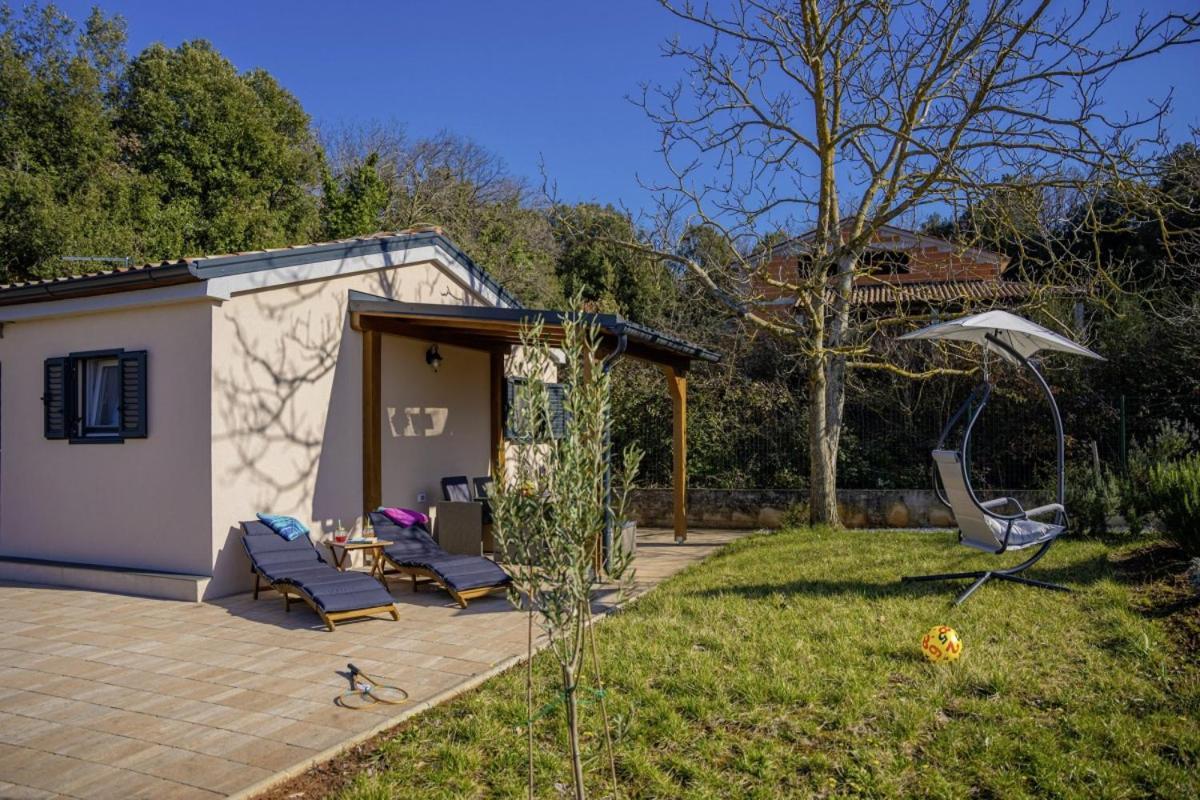 Modean In Pula - Haus Fuer 2-3 Personen Villa Luaran gambar