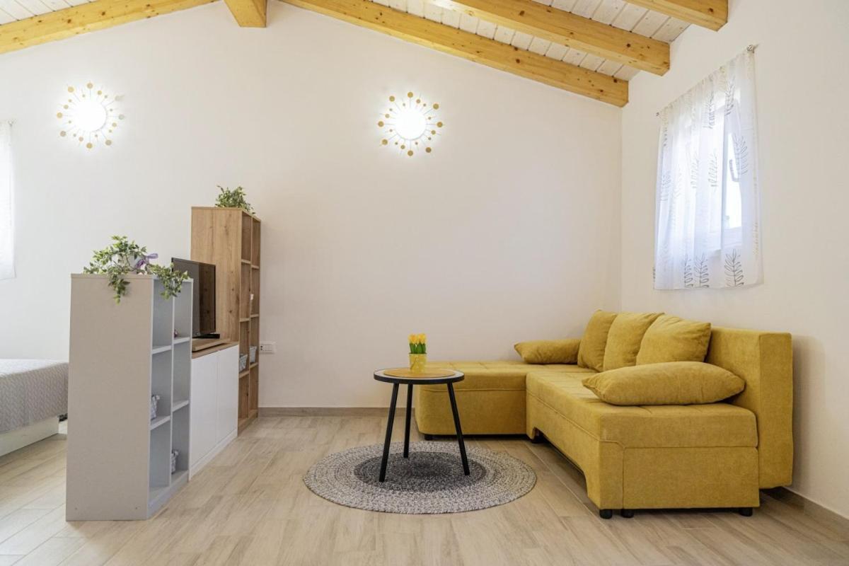 Modean In Pula - Haus Fuer 2-3 Personen Villa Luaran gambar